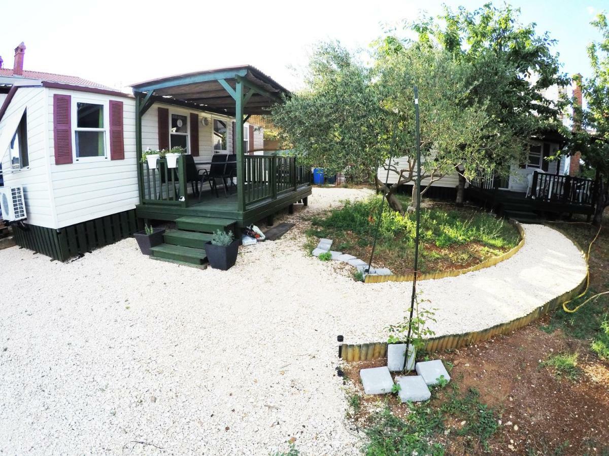 Accommodation Suzy ซาดาร์ ภายนอก รูปภาพ